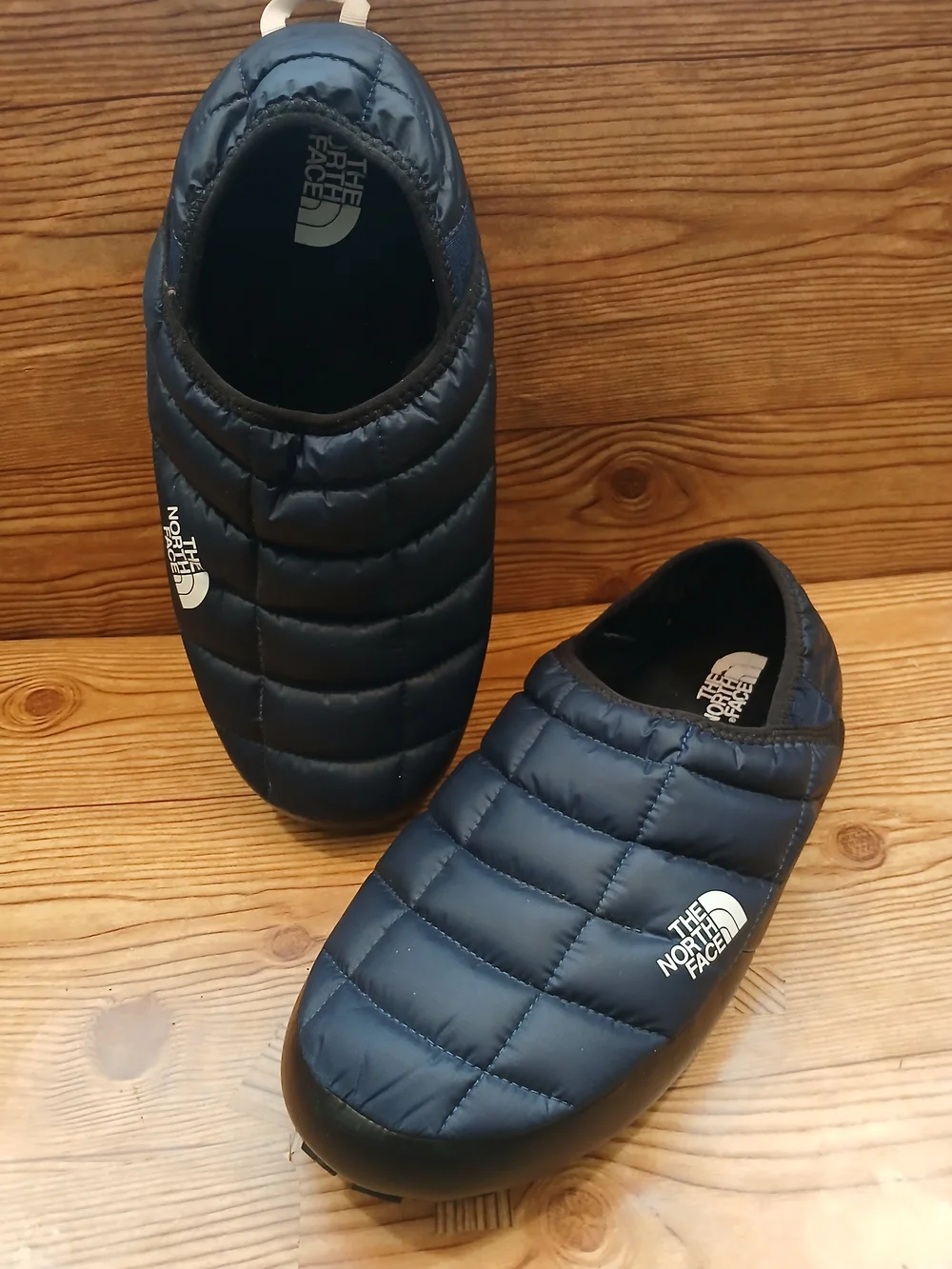 The North Face Quilted Insulated And Waterproof Men's Slip-On Loafer - Navy Blue